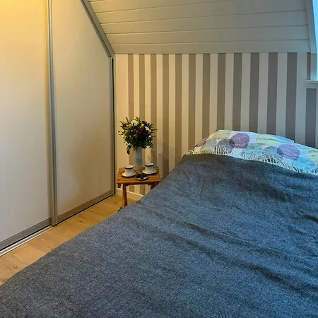 Summer House With Panoramic Sea Views On Rosnaes Hébergement de vacances *